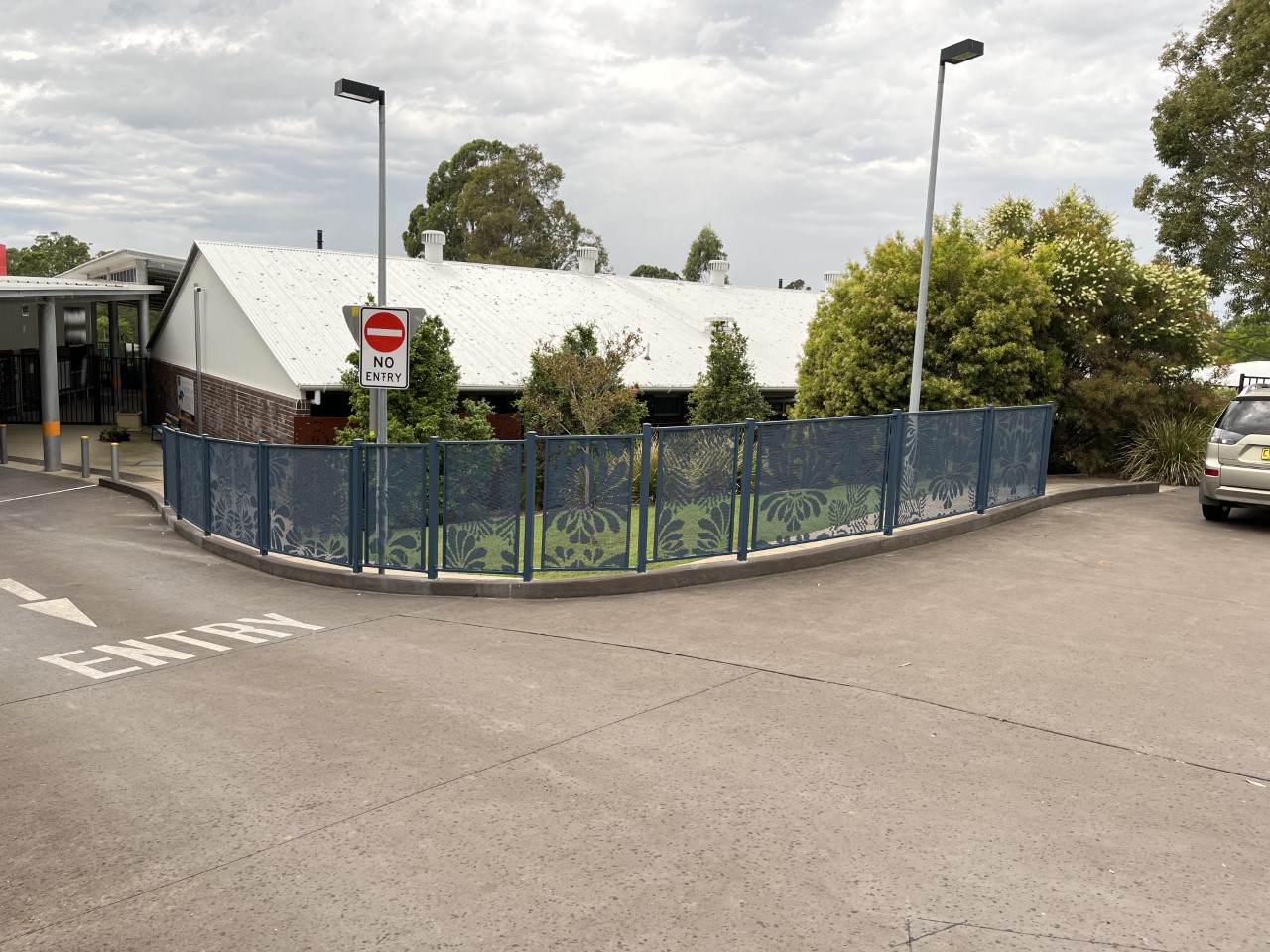 Textured Deep Ocean pool fencing, Gosford NSW